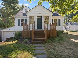 108 Kreag Rd, Fairport, NY 14450