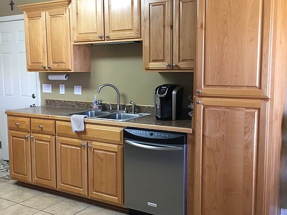 4th image of 142 Millstone Dr