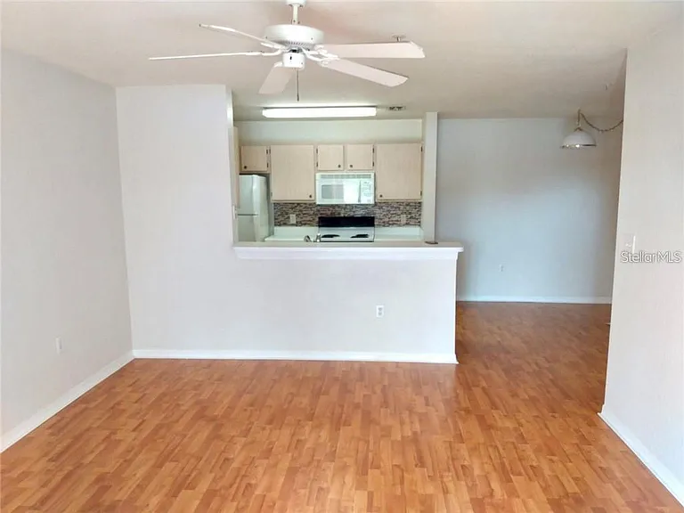 5447 Vineland Rd #1111 — Photo 6