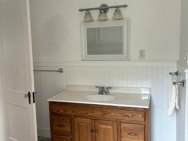 Second floor family bath