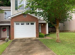 210 Ridgeway Dr, Enterprise, AL 36330