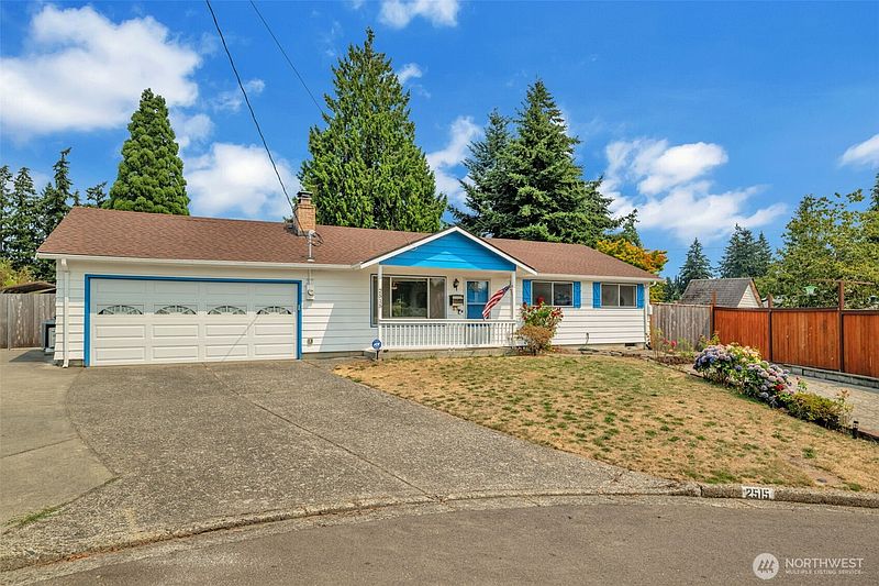 2nd image of 2515 25th Place SE