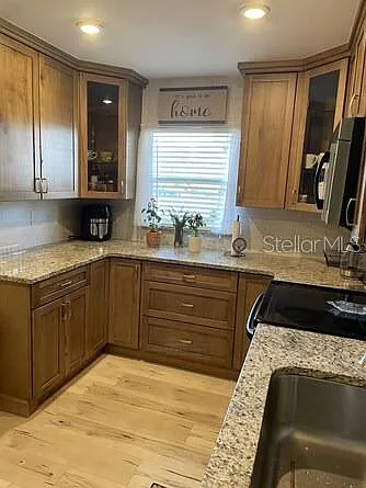 2 bed, 2.0 bath, 1258 sqft, $2,600 — Photo 2