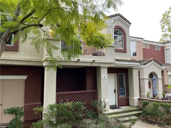 8 Santa Barbara Ct, Foothill Ranch, CA 92610
