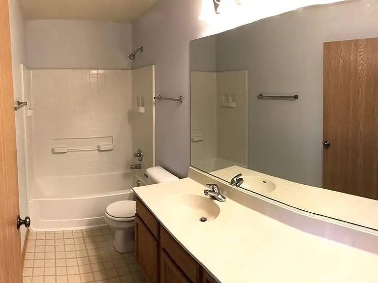 4207 Klatt St — Photo 9