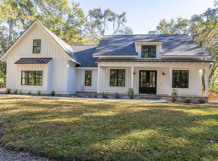 334 Brickyard Point Rd S, Beaufort, SC 29907