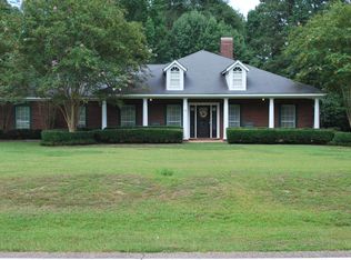 1116 Poplar Rd, Hattiesburg, MS 39401