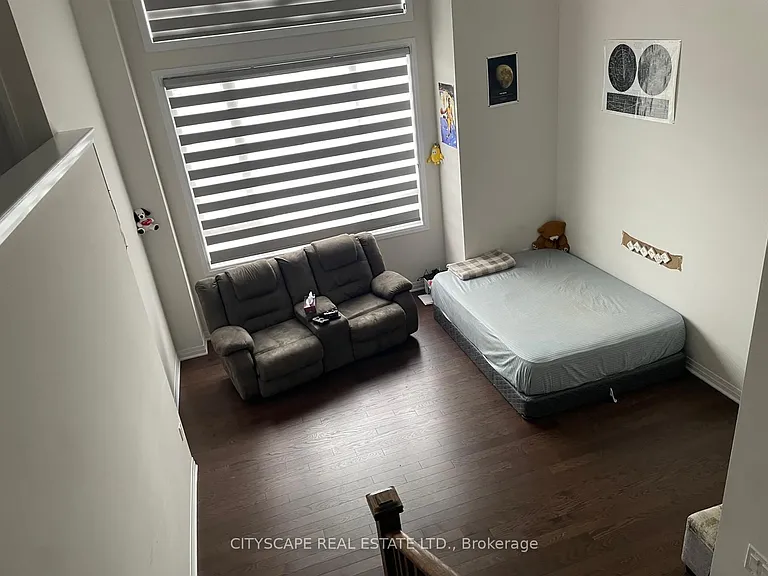 86 Gibson St — Photo 12