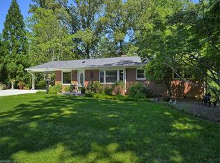 103 Balsam Rd, Hendersonville, NC 28792