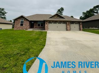 509 Bradford Pear, Clever, MO 65631