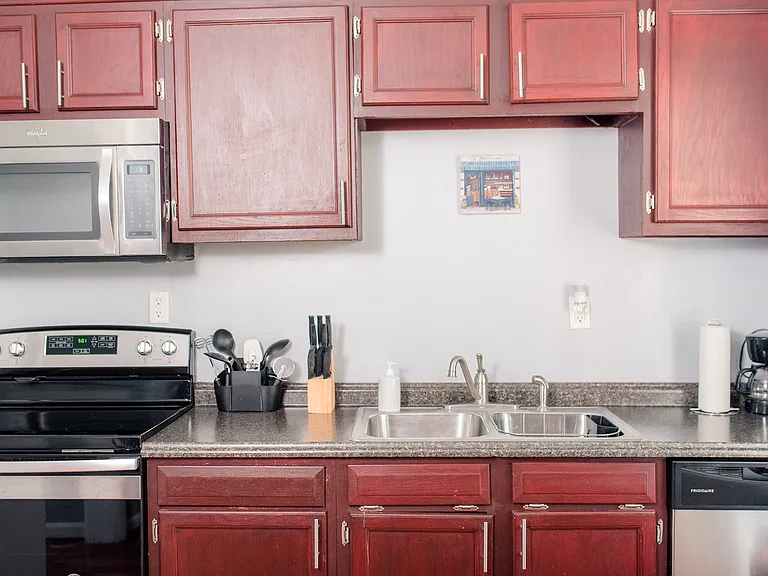 1324 Little Bay Ave #3 — Photo 7