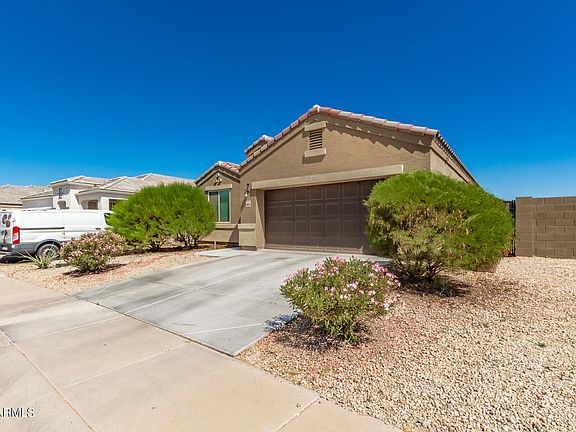 2nd image of 41933 W LAGO Street