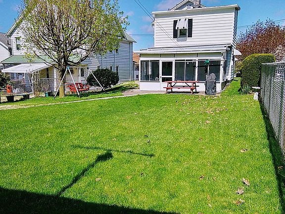 Large, Fenced in Back Yard