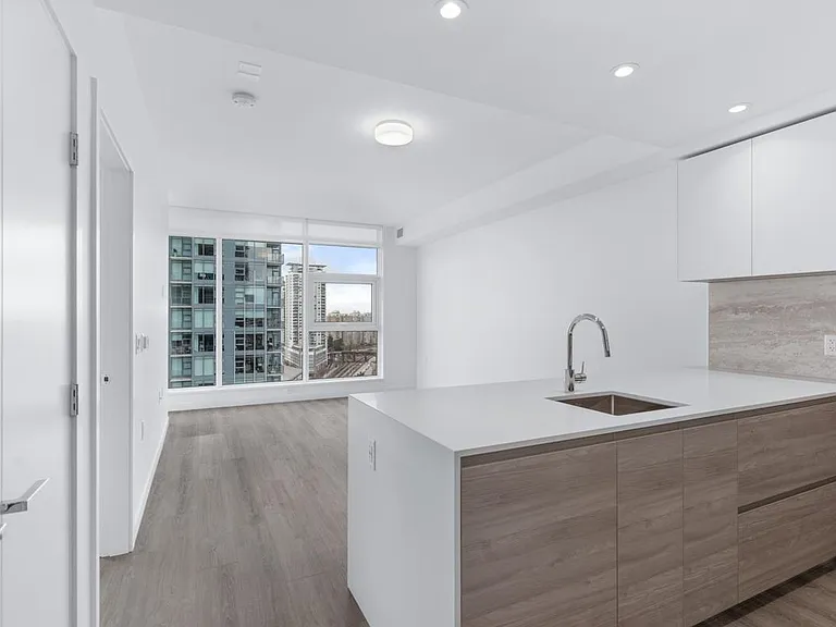 660 Quayside Dr #1405 — Photo 1