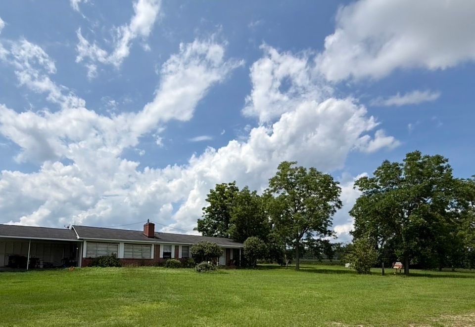 1st image of 634 Lake Chapel Church Rd