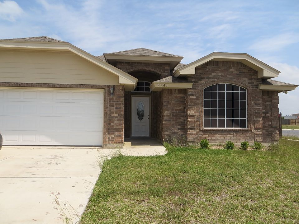 1st image of 2561 Windsor Pl