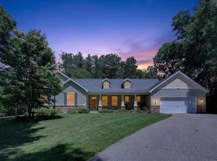8669 Lilly Ridge Dr SE, Alto, MI 49302