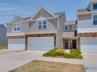 206 Falling Water Ln SW, Madison, AL 35756