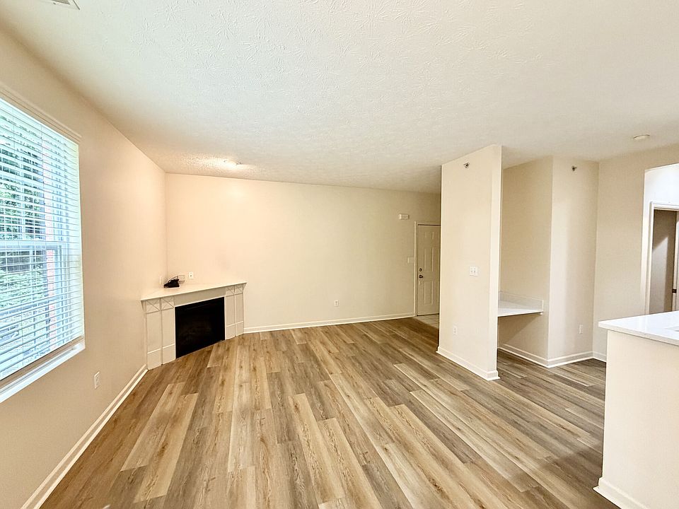 1st image of 850 Baldwin St #622