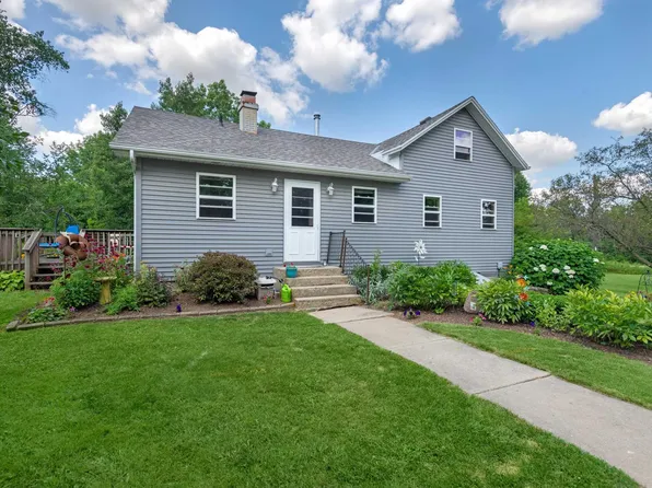 2152 School Rd, Greenleaf, WI 54126