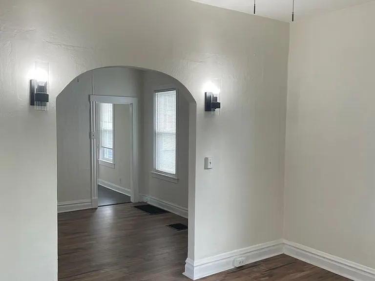 7126 Mardel Ave — Photo 3
