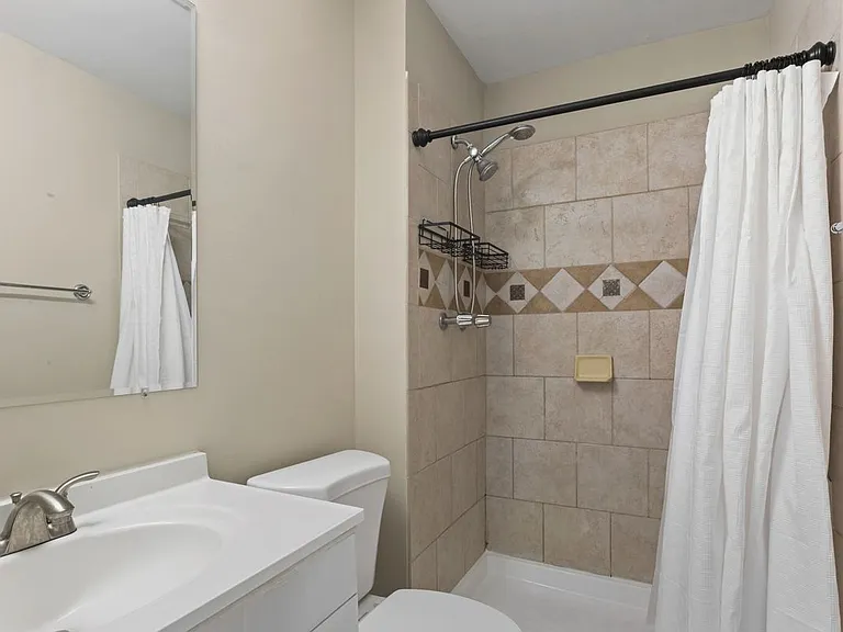 1488 Orleans Ct — Photo 12