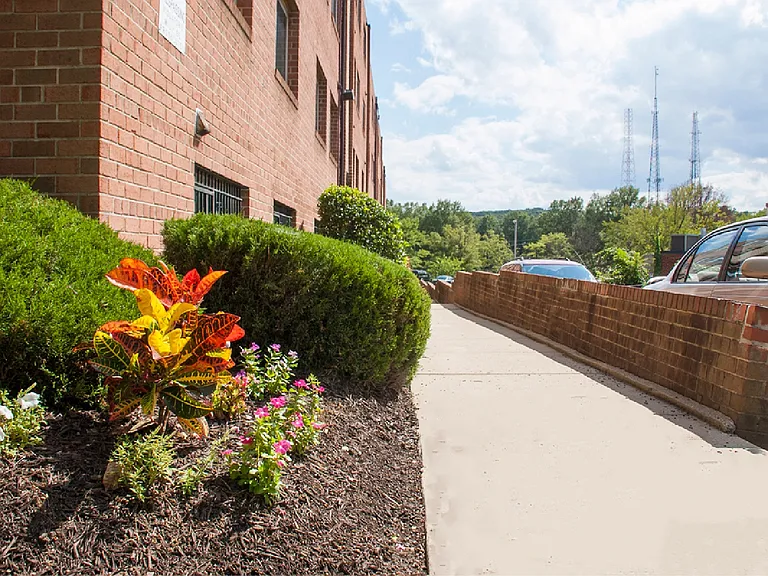Chillum Apartments — Photo 20