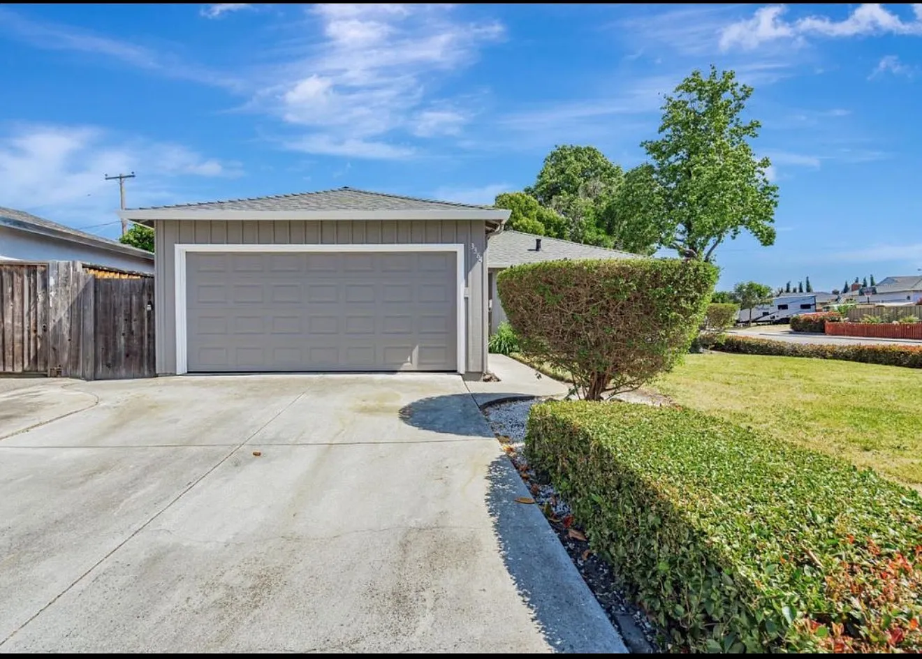 3 bed, 1068 sqft, $4,500 — Photo 1