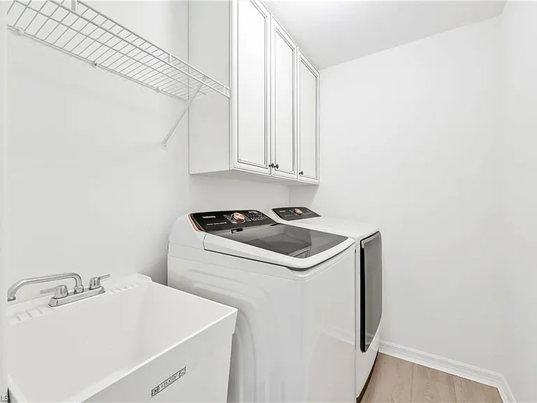 8924 Ventura Way — Photo 32
