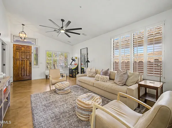 8143 E MICHELLE Drive, Scottsdale, AZ 85255