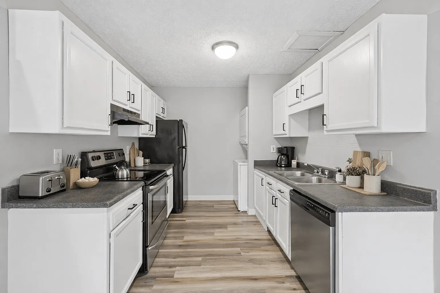 Timbercreek Apts — Photo 2