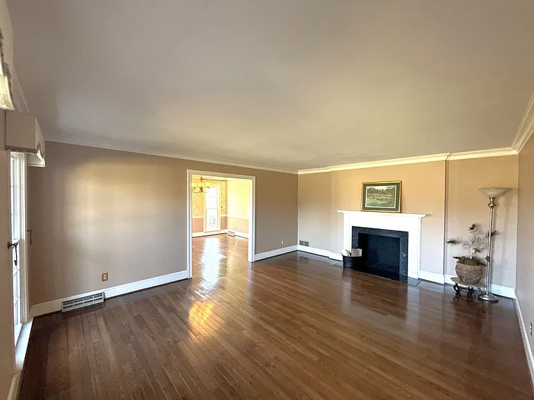 218 Fairway Dr — Photo 8