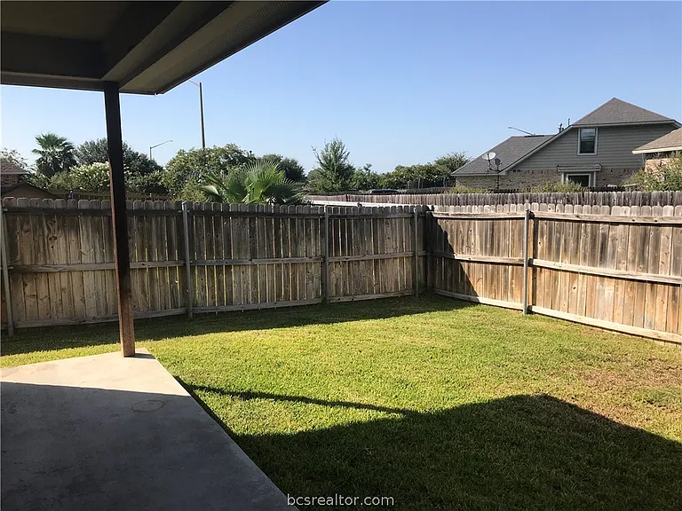 3905 Tournay Ln — Photo 26