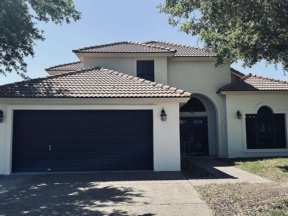 1st image of 321 Lake Carnegie Ct