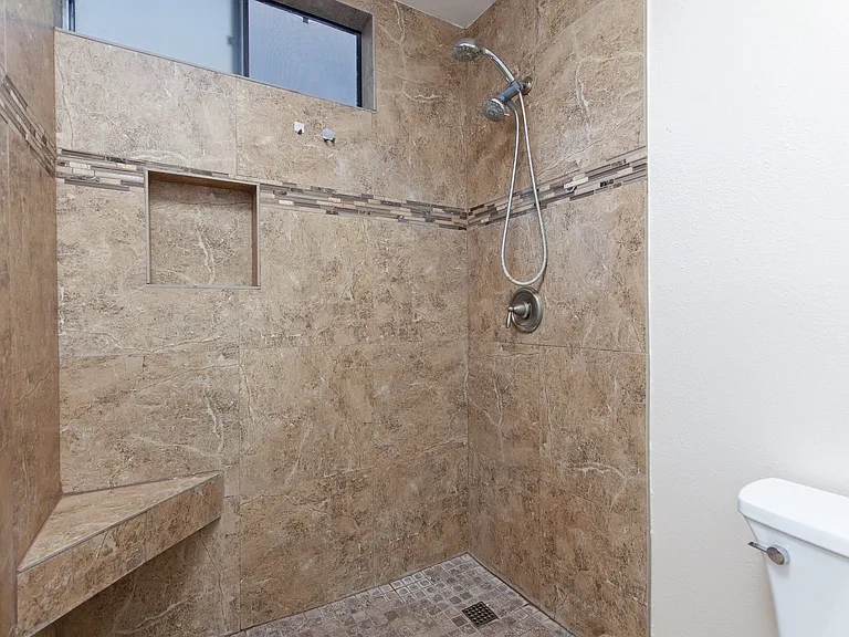 1225 Pacific Beach Dr — Photo 21