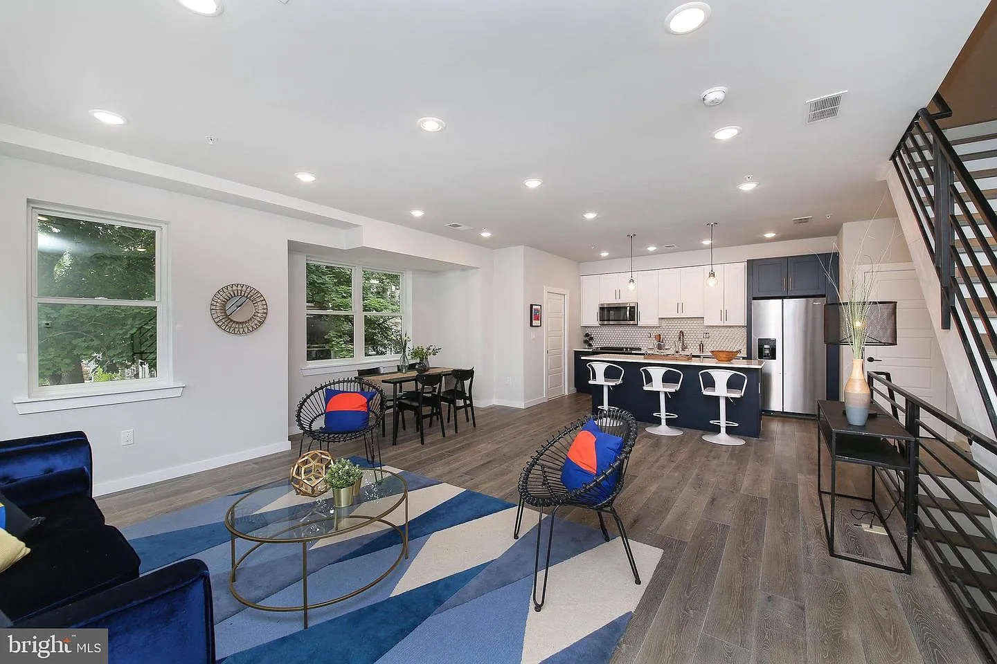 3 bed, 2.5 bath, 1650 sqft, $3,275 — Photo 4