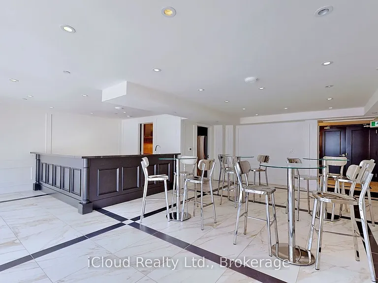 955 Bay St #2818 — Photo 44