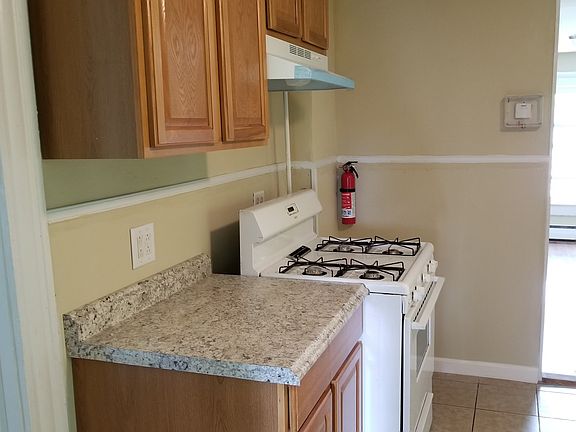5th image of 1770 Bloom Ave Floor 2