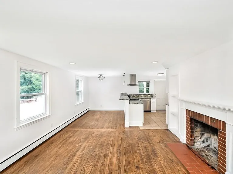 134 Brookside Ave #1L — Photo 5