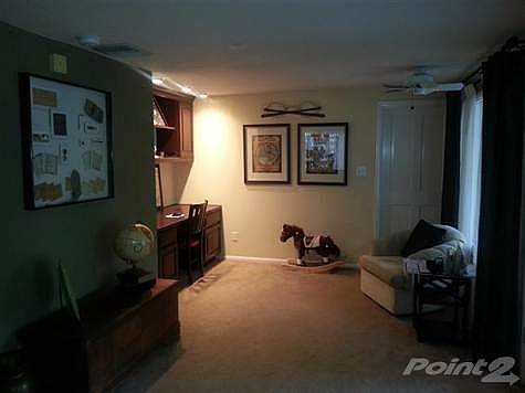 5th image of 714 Sandalwood Dr