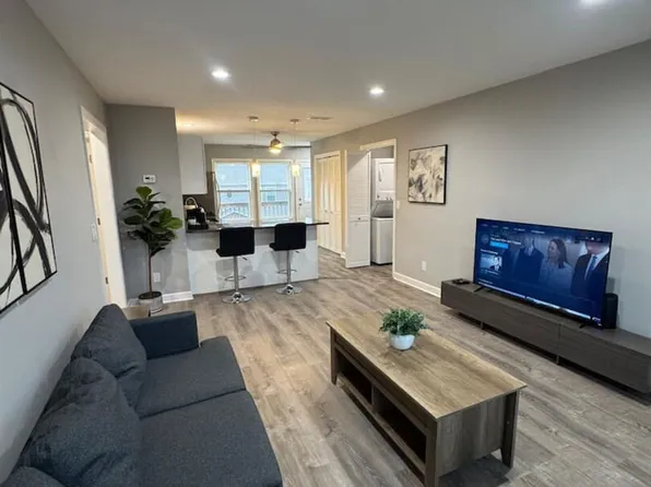 (undisclosed Address), South Beloit, IL 61080