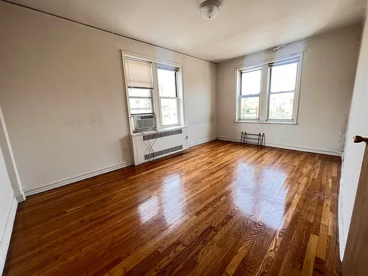 Rented by Queens Apartments Realty LLC | media 13