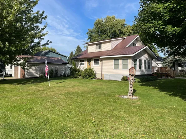 404 1st St NW, Grand Meadow, MN 55936