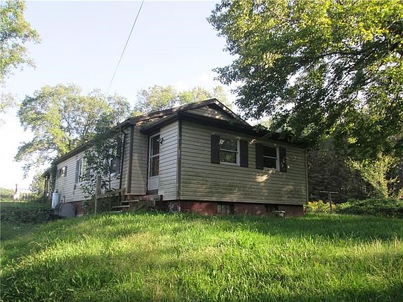 4th image of 569 Claytonia Rd