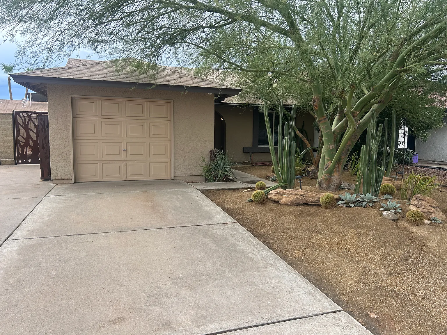 2 bed, 1.0 bath, 823 sqft, $1,750 — Photo 2
