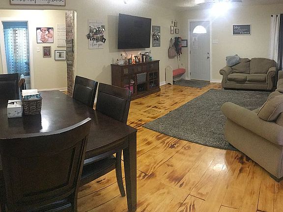 2nd image of 1610 La Plante Ave