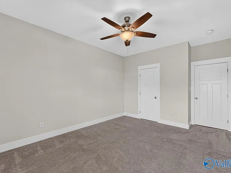 100 Bartram Way — Photo 42