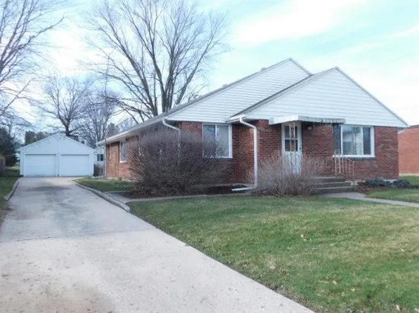 109 E Market St, Shannon, IL 61078