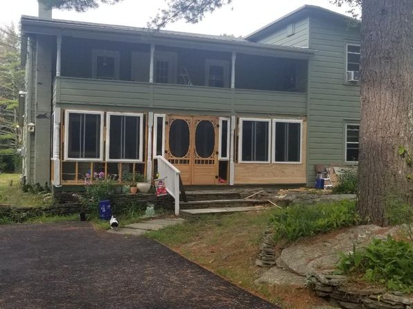 697 Bogart Rd
