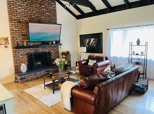 86 Fanning Ave, Hampton Bays, NY 11946